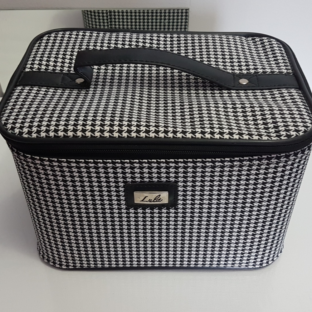 Makeup Traincase
